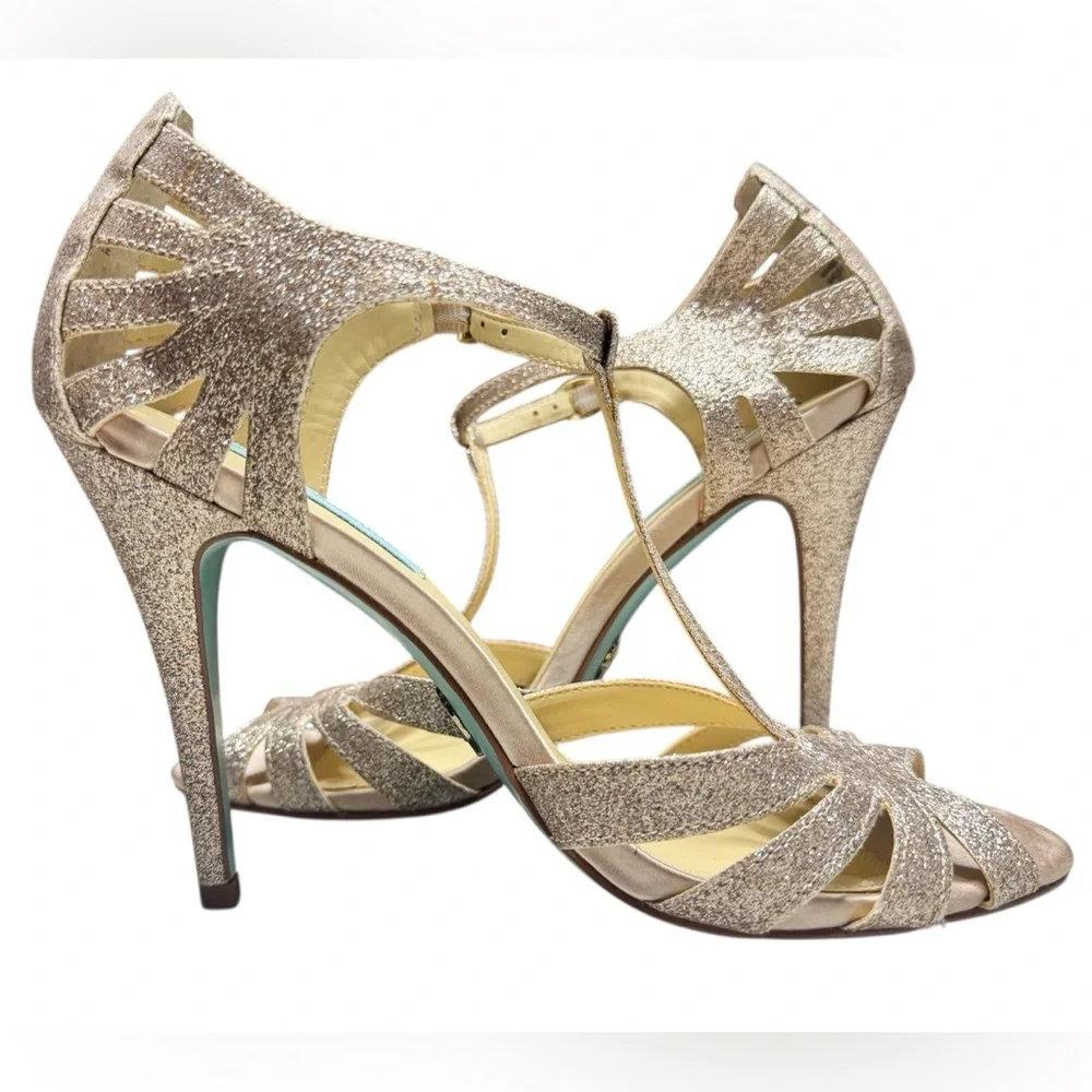 Betsey Johnson Tee Gold Glitter T-Strap High Heel Shoes Size 8 - Picture 6 of 14
